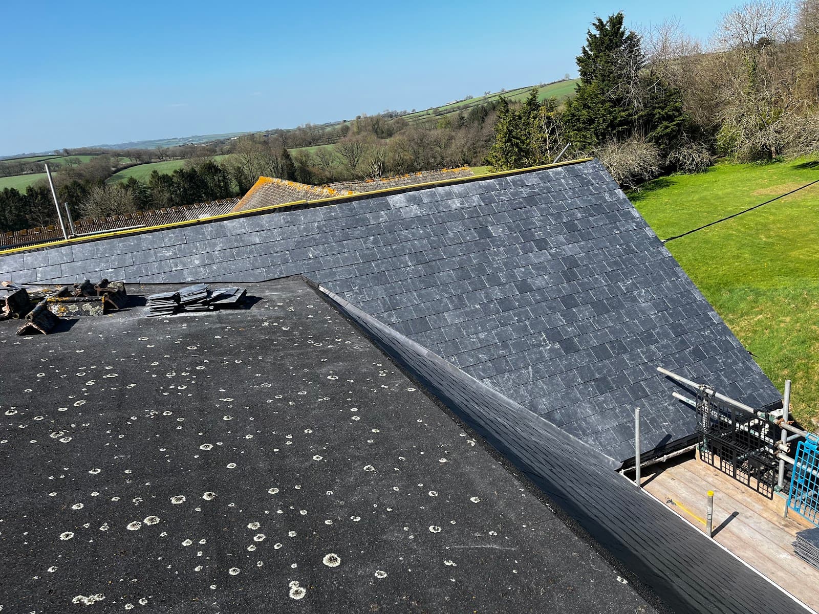 Roofing work in Finchampstead by Century Roofing LTD, photo 1